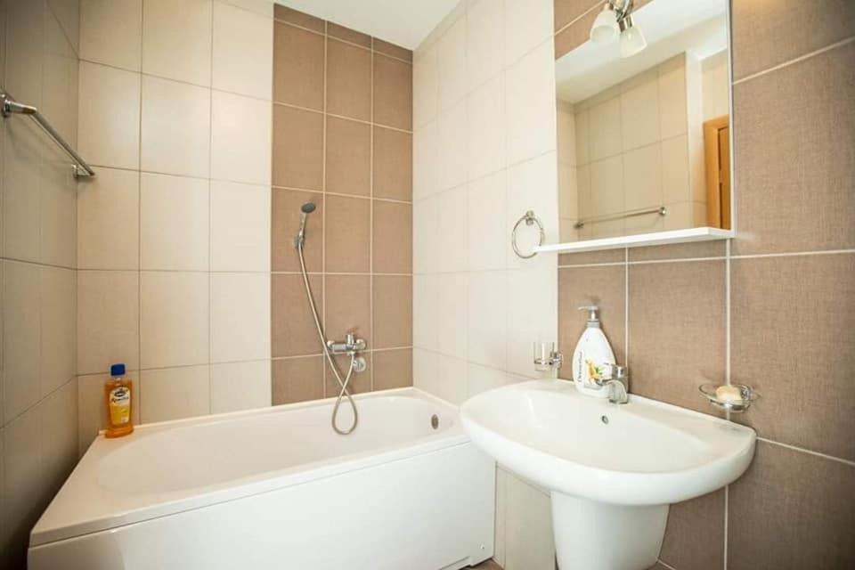 Naki Apartmani Подгорица Экстерьер фото