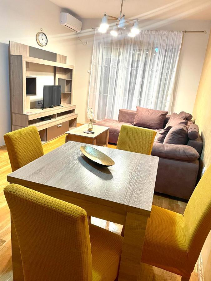 Naki Apartmani Подгорица Экстерьер фото