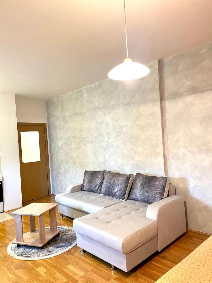 Naki Apartmani Подгорица Экстерьер фото
